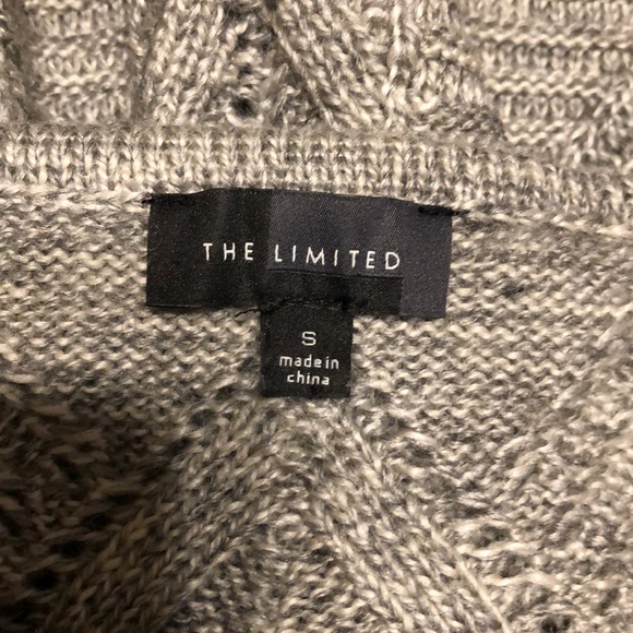 The Limited Gray sweater - Picture 6 of 6